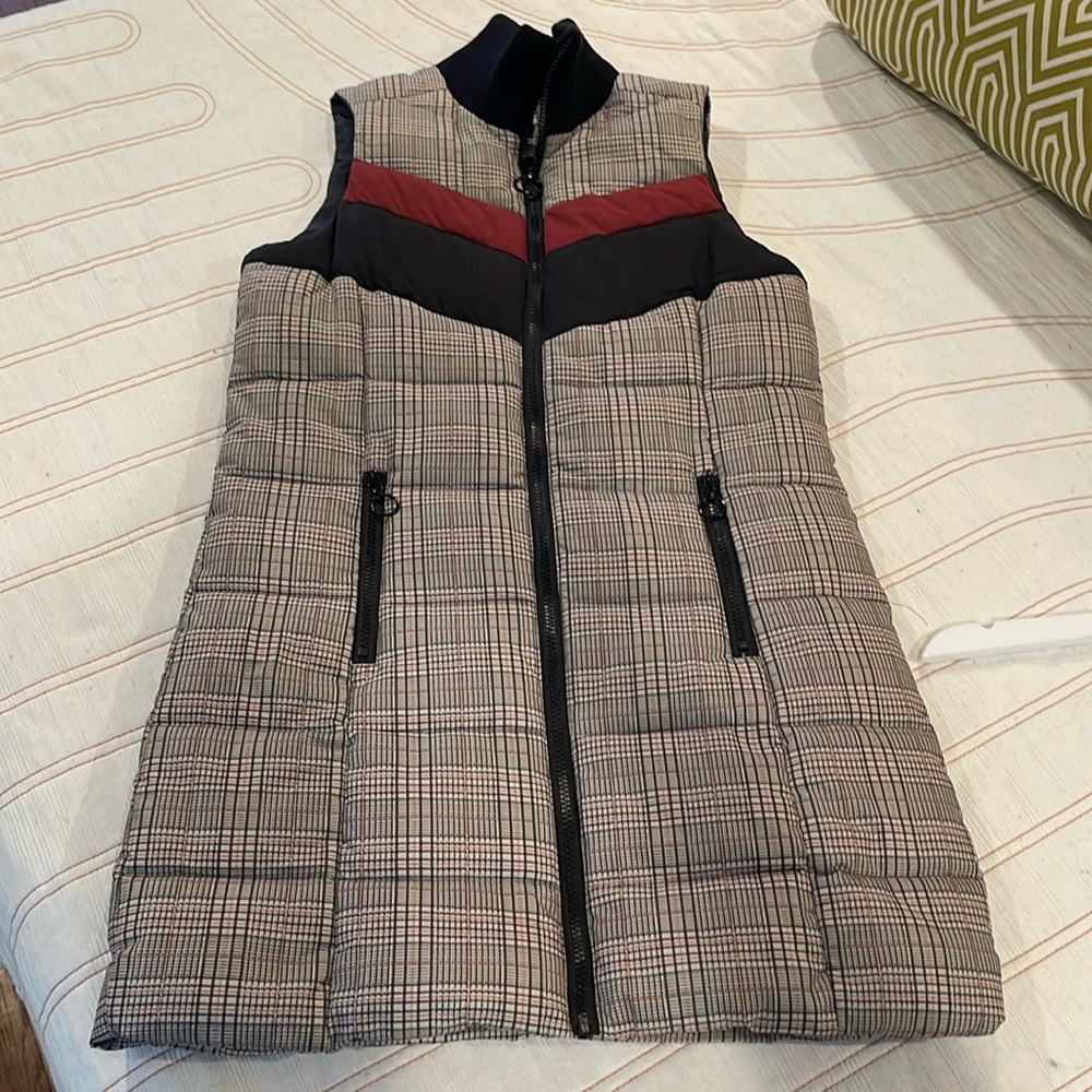 Evereve -Peyton Jensen Long Puffer Vest Chevron/Plaid Worn Once EUC!